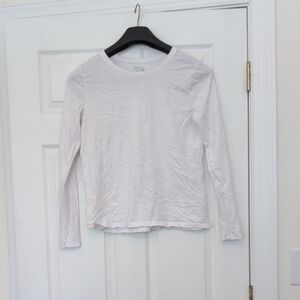 Time and Tru Classic White Top